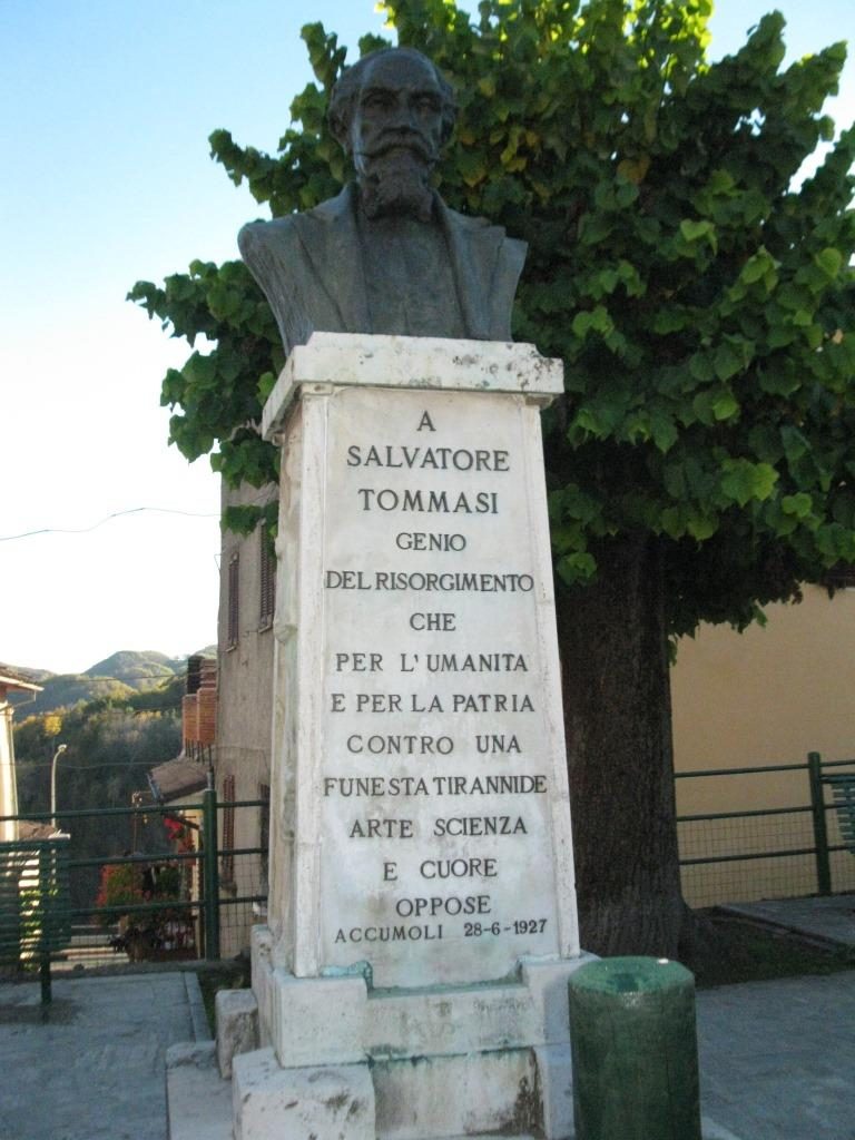 Salvatore%20Tommasi%27s%20bust%20%282%29.JPG